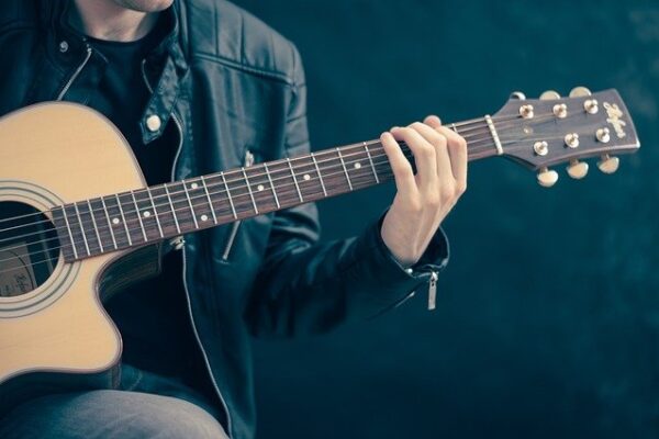 Guitar Hunting? Here’s How to Score the Perfect Instrument