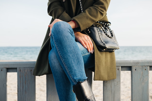 14 Unusual but Chic Fashion Trends that Will Make You Stand Out: From Bubble Wrap Skirts to Crocs as Heels