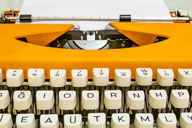 60 Fascinating Facts to Expand Your Knowledge: A Daily Dose of Trivia