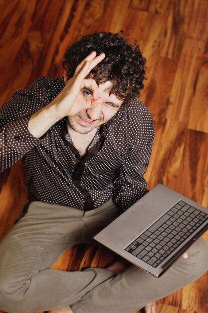 19 Surprisingly Engaging Websites to Discover When You’re Bored